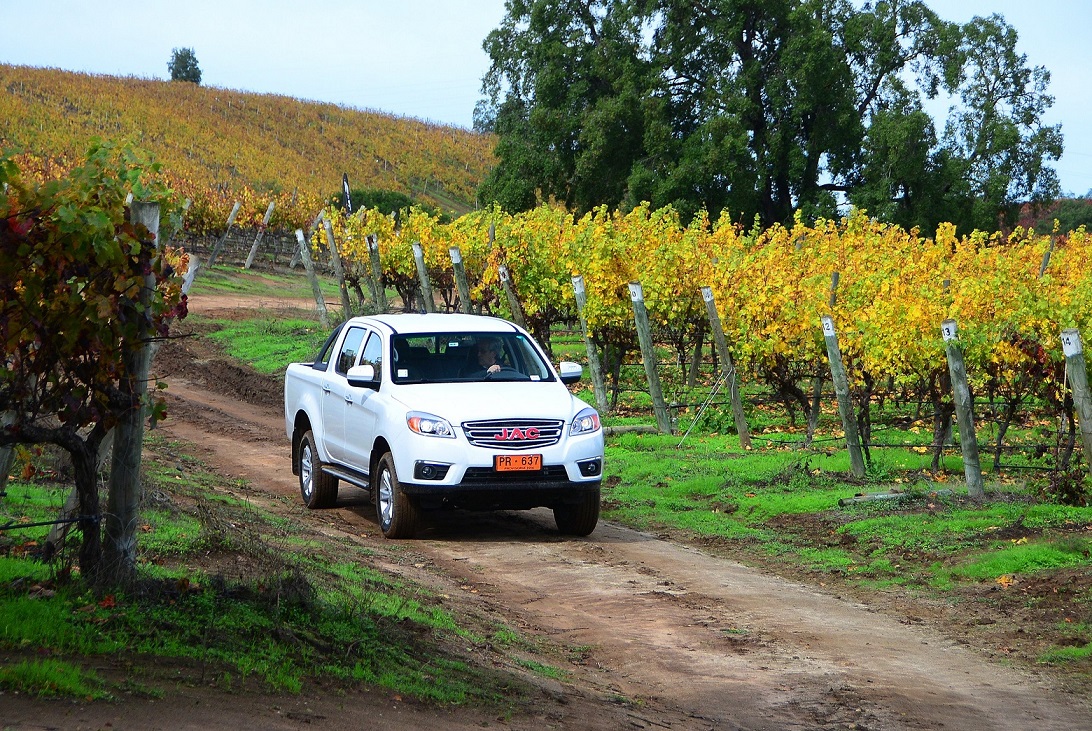 JAC debuta en el segmento de las camionetas con la T6