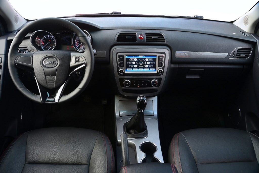 JAC T6