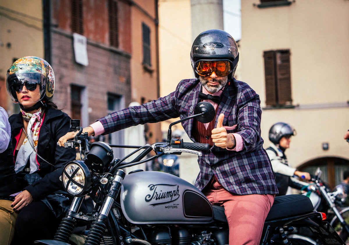 Vuelve a Santiago caravana solidaria The Distinguished Gentleman’s Ride