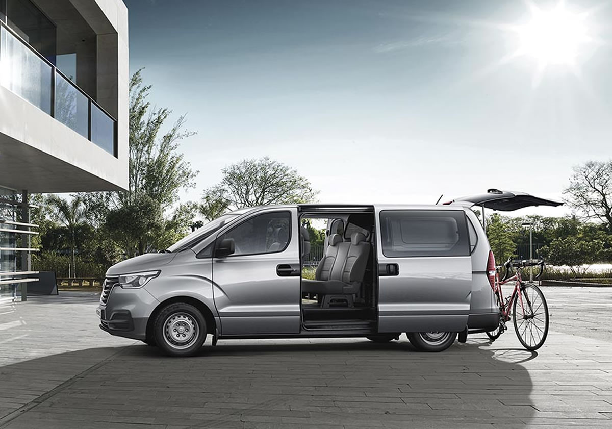 Con seis versiones debuta el renovado Hyundai H-1