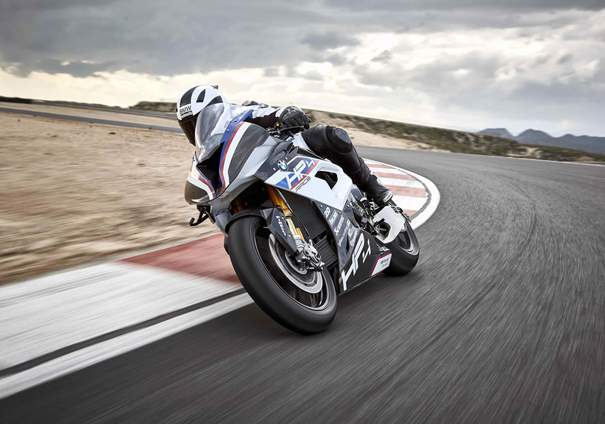 BMW Motorrad reescribe la historia con el estreno de la HP4 en Chile