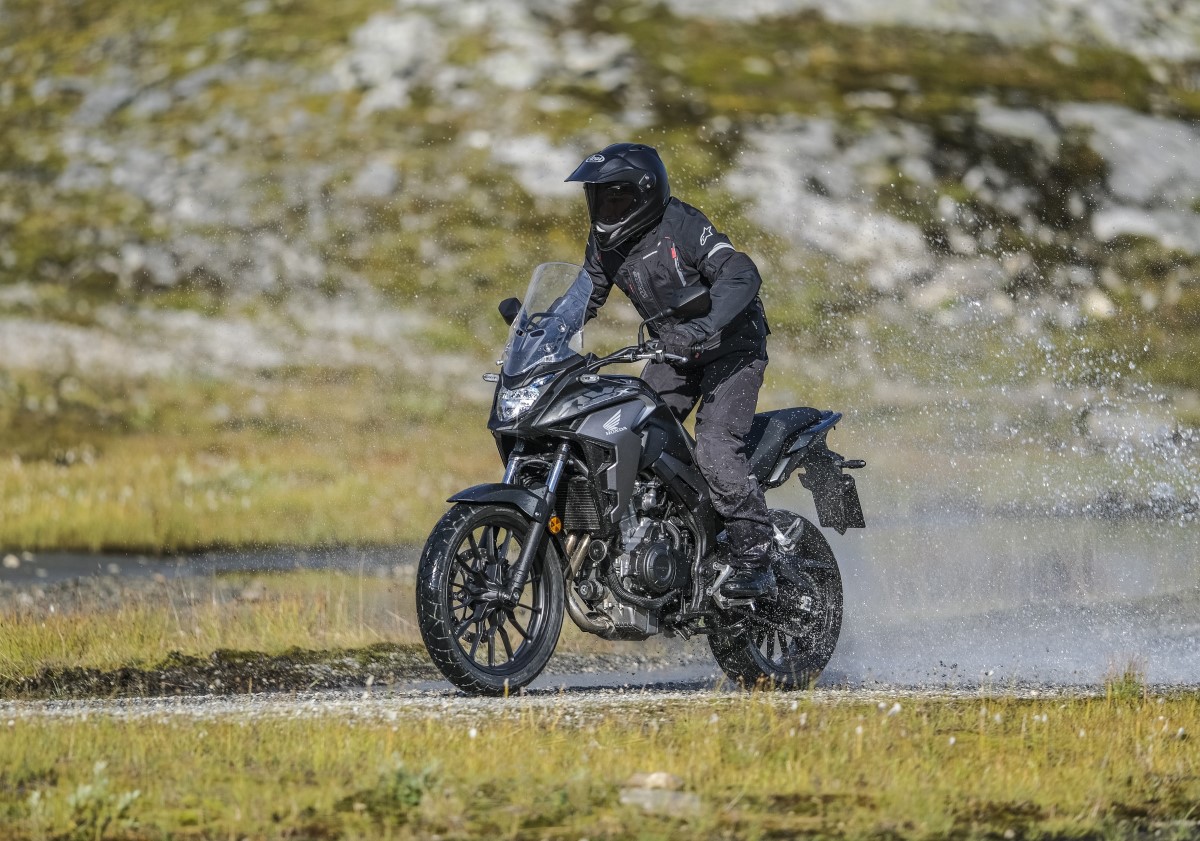 Honda CB500X, de utilitaria urbana a exploradora de fin de semana