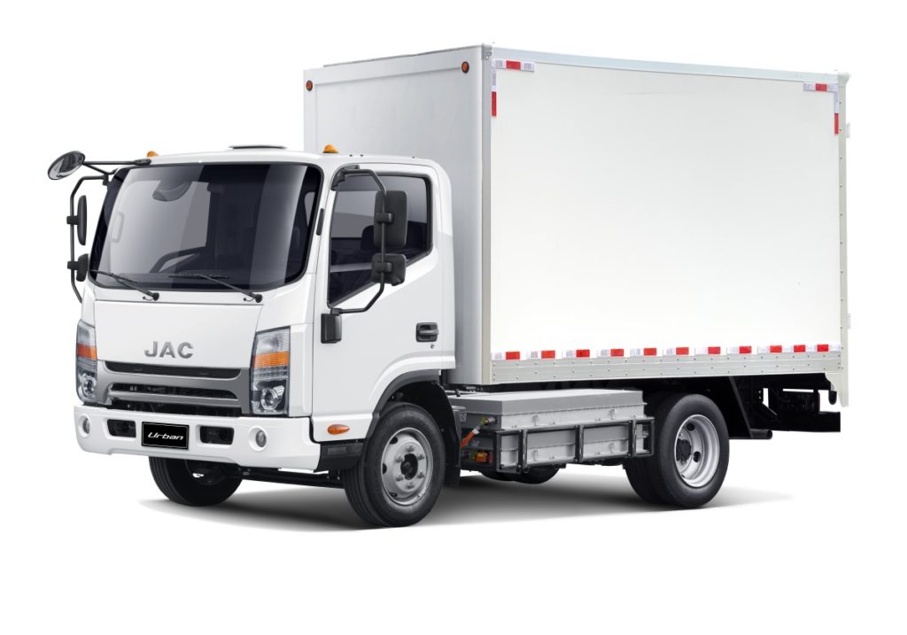 JAC Motors marca la pauta con un vanguardista camión eléctrico