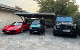El garaje de lujo de Arturo Vidal suma un modesto Fiat Panda