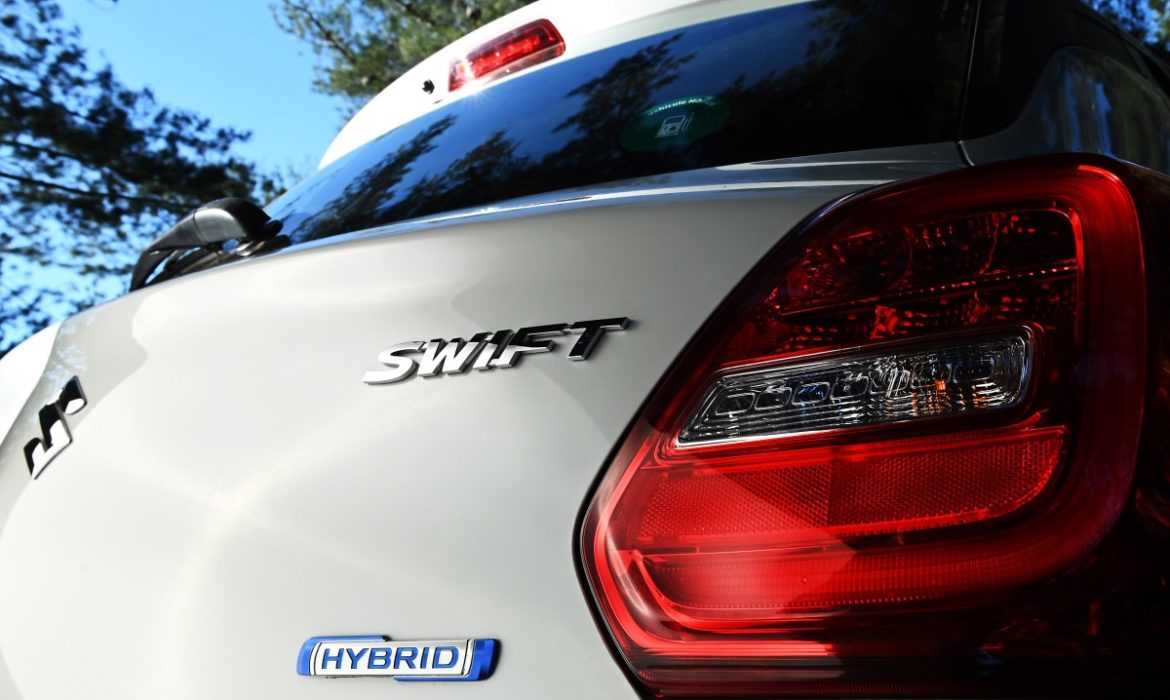 Suzuki Swift se convierte en el auto híbrido más barato de Chile