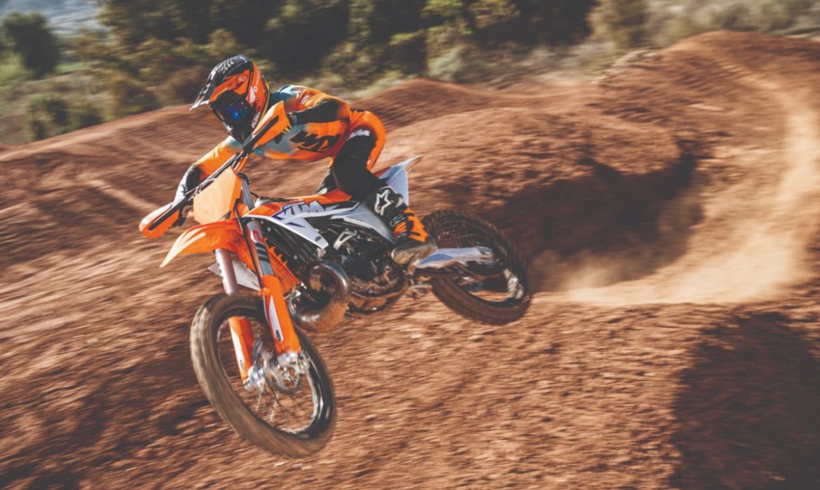 KTM SX 2023 aporta 12 renovadas variedades al motocross