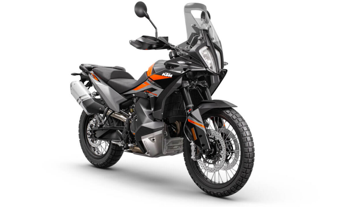 KTM 890 Adventure 2023 se estrena en la Copa del Rey