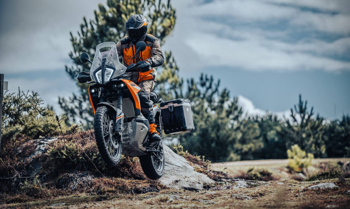 KTM 890 Adventure 2023 se estrena en la Copa del Rey