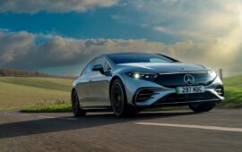 Mercedes-Benz EQS 2023 en test drive: catedralicio, perforador y sublime
