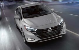 Nissan Versa 2023: actualización de media vida para el sedán compacto