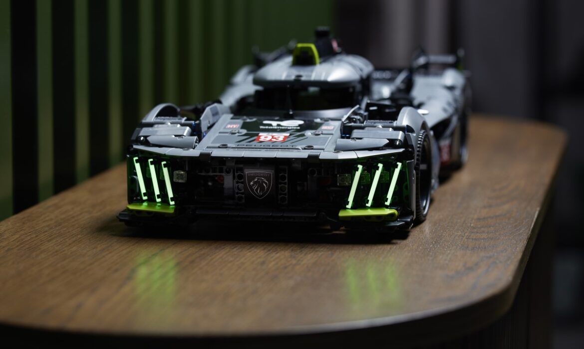 Peugeot 9X8 de Le Mans tiene “precisa versión a escala” de Lego
