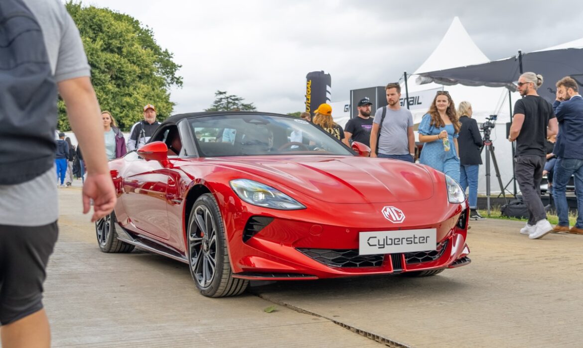 MG Cyberster: deportivo eléctrico muestra sus credenciales en Goodwood