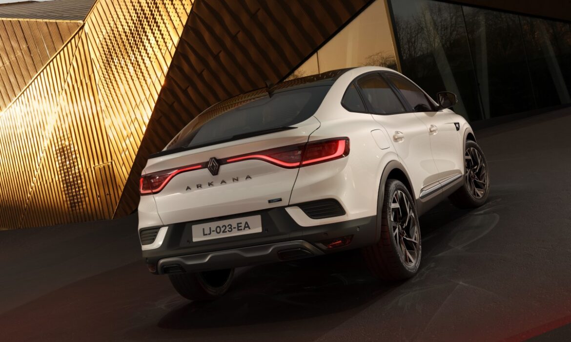 Renault Arkana 2024: SUV coupé se atreve con identidad visual