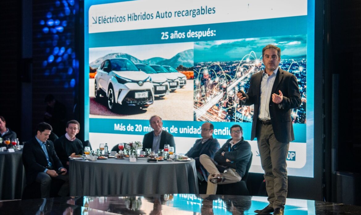 Toyota Chile se la juega por “los eléctricos-híbridos auto recargables”