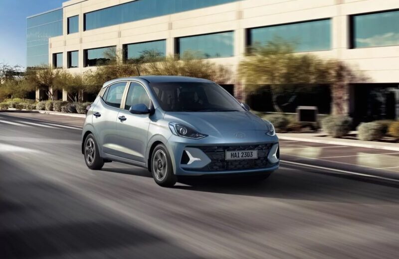 Hyundai Grand i10 2024: city car actualiza versiones hatchback y sedán