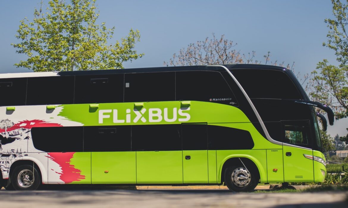 ¿Pasajes de bus baratos? Flixbus llega a Chile con tarifa desde $990