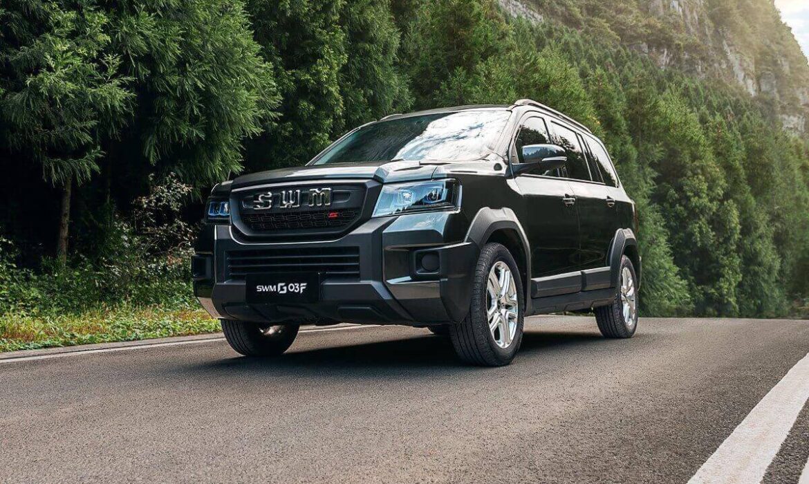 SWM G03F 2024: SUV de gran precio para el transporte de pasajeros